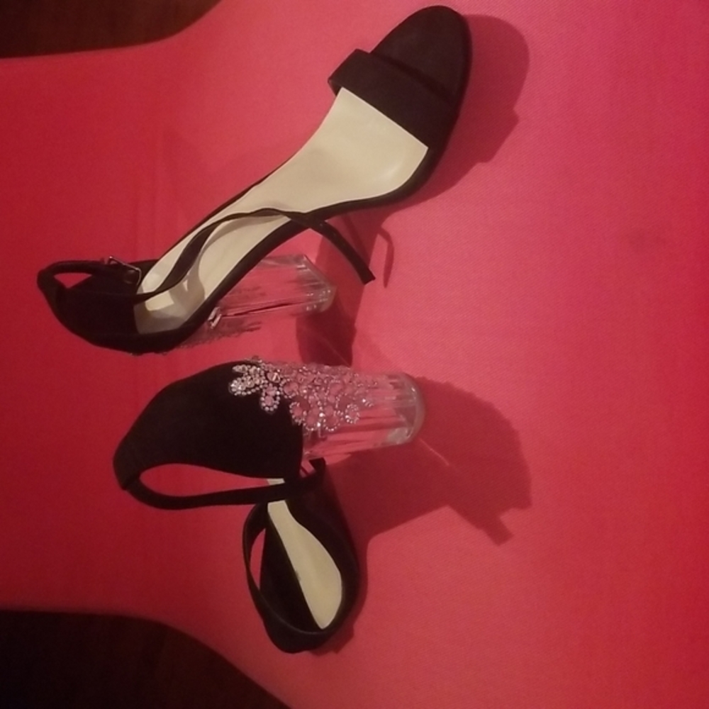 ❤  Wild Diva Suede like Strap w/Crystal Clear Heel - Size 6 1/2 - Picture 2 of 8